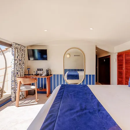 Welcome Hotel 4*